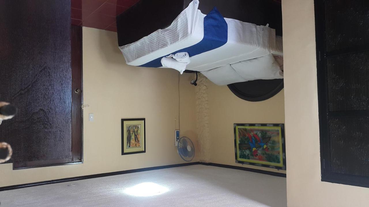 Treasure Island Resort Olongapo Zimmer foto